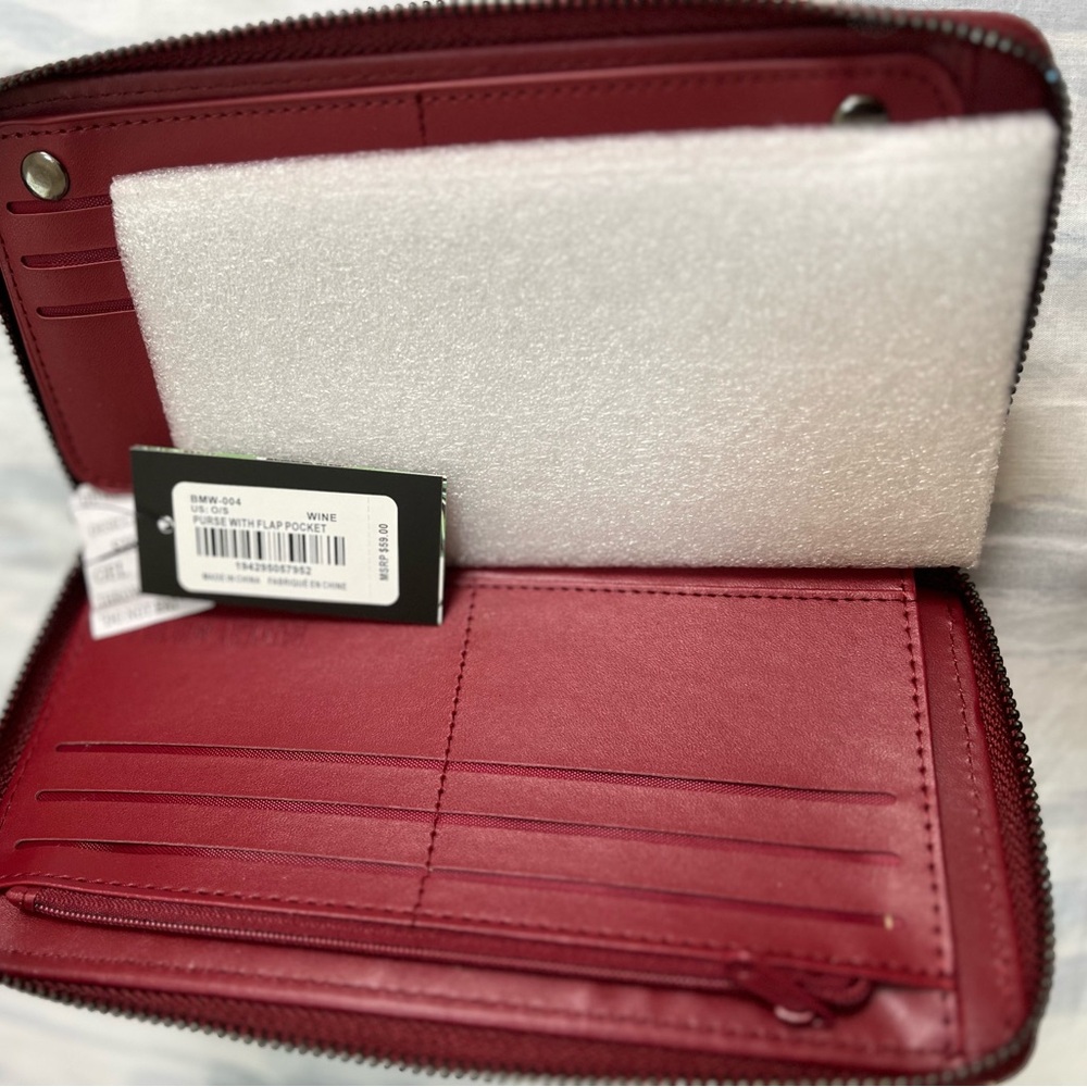 Wallets - Picture 5 of 9